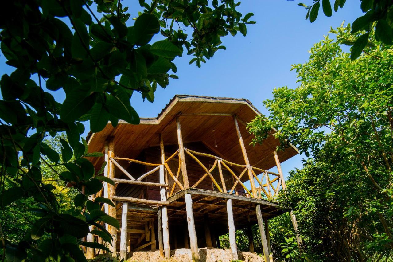 Lake Bunyonyi Eco Resort Chabahinga Exterior photo